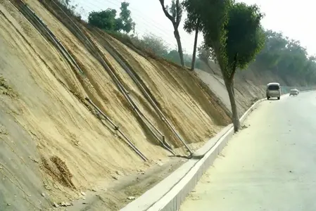 Mas sobre Estabilidad de taludes